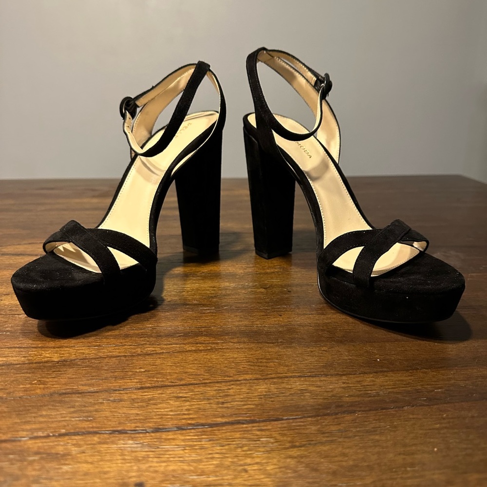 Pelle Moda Perth platform sandals - Picture 3 of 11